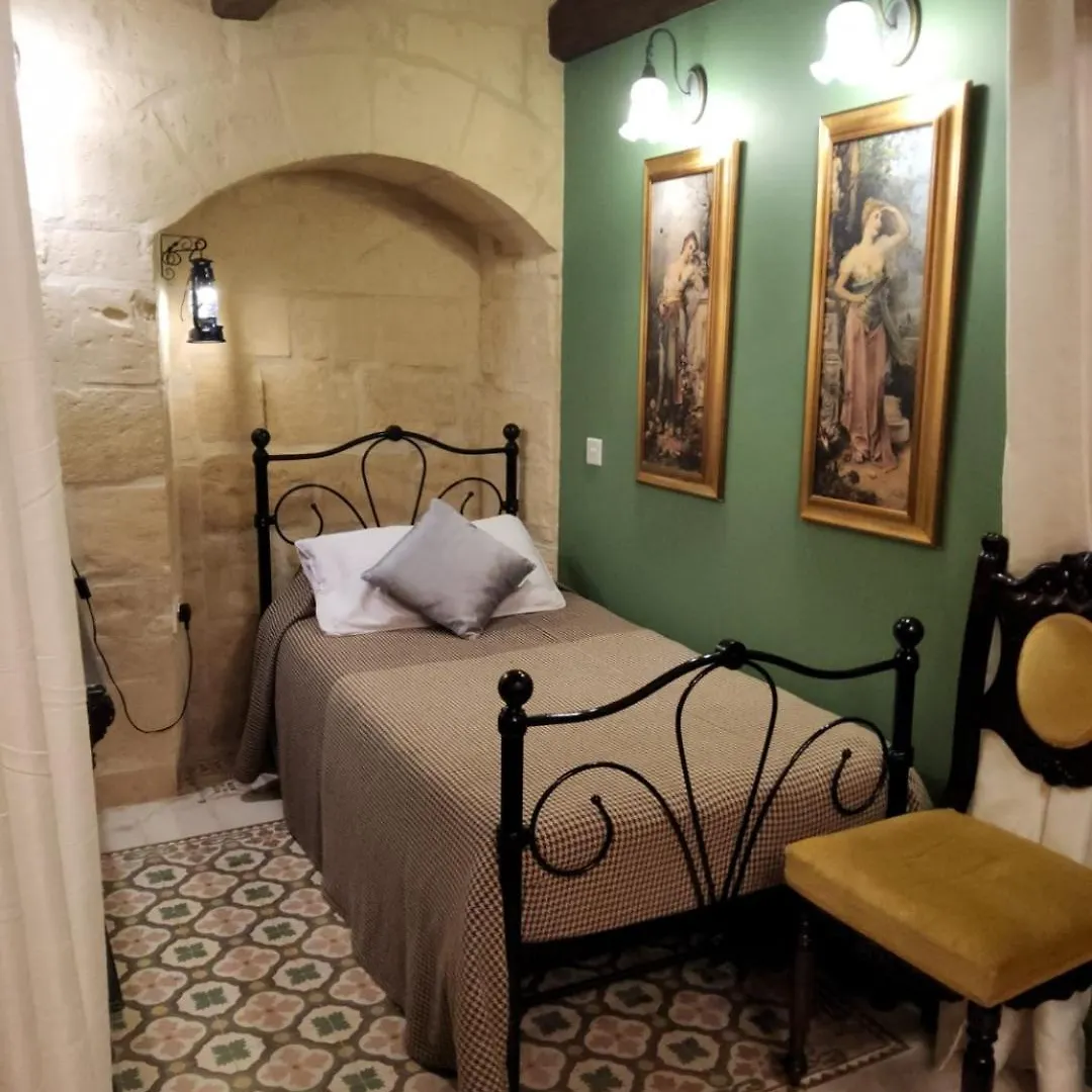 Cozy Corner House In Valletta - Authentic! Holiday home