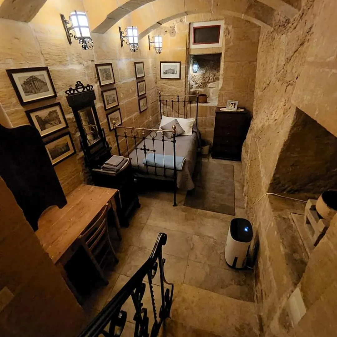 Cozy Corner House In Valletta - Authentic! 0*,  马耳他